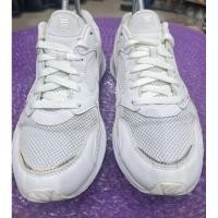 ราคา รองเท้าผ้าใบมือสอง ยี่ห้อ fila size 41 (27325302872)