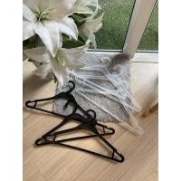 ราคา ไม้แขวนพลาสติก แฟชั่นเสื้อ โชว์ สีดำ สีขาว สีใส ตามหน้าร้าน (16571270759)