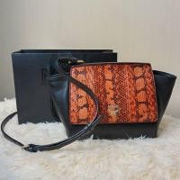 ราคา กระเป๋าแบรนด์เนมแท้ สะพายข้าง mcm snake skin leather sling bag กระเป๋า เอ็มซีเอ็ม หนังงู สะพายข้าง มือสองของแท้ พร้อมส่ง (13068025260)
