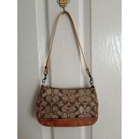 ราคา กระเป๋า Coach Vintage Y2K แท้ ทรงพอช สะพายไหล่ มือสอง (27166642251)