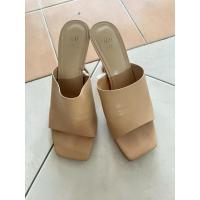 ราคา รองเท้ามือสองh&mของแท้100% (24617641920)