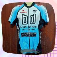 ราคา เสื้อปั่นจักรยาน มือ 2️⃣ (28110438082)