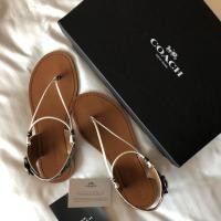 ราคา รองเท้า sandals coach ไซต์7.5 (23.5cm) ของใหม่ ของแท้ 2490 บาท จากราคาเต็ม 4500 บาท (1276561274)