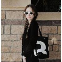 ราคา กระเป๋า rally movement (25314329547)