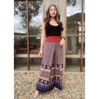 ราคา กางเกงผ้าไทยทรงแพนเค้ก เอวสม๊อค26-38 สะโพก42 ขากระบอกใหญ่ใส่สบาย (18625170730)