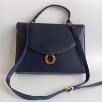 ราคา กระเป๋ามือสอง ทรงวินเทจ หนังเรียบ สีน้ำเงิน (20817944079)