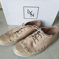 ราคา LYN size 38 มือ2 สภาพสวย (1512343853)