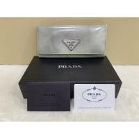 ราคา Prada wallet ปี 2010 ของแท้ มือสอง มาพร้อมกล่องและการ์ด (11101252883)