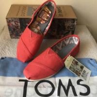 ราคา รองเท้า Toms สีส้มแดง size W8 (1914516785)