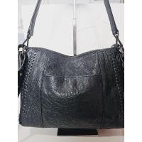 ราคา Anne Klein จากเกาหลีสีดำ หนังวัวแต่งขอบสานมาพร้อมพวงกุญแจแบนด์ สายเดิมเป็นสายสั้นคล้องไหล่ (25973758826)