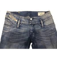 ราคา กางเกงยีนส์ Diesel Size S แท้100% มือ2 ส่งฟรี!! (7748601779)