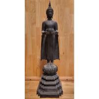 ราคา Buddha พระพุทธรูป ปางอุ้มบาตรสูง 25.5"หลวงพ่อ วัดบ้านแหลม วัดเพชรสมุทรวรวิหาร ฉลอง 25 พุทธศตวรรษ จ.สมุทรสงคราม พ.ศ. 2500 (25955959444)