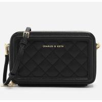ราคา CHARLES & KEITH : CK2-10840105 กระเป๋าสะพาย รุ่น Quilted Boxy Long Wallet (25276389043)