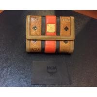 ราคา กระเป๋าสตางค์ mcm แท้มือสอง (546234535)