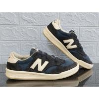 ราคา รองเท้าผ้าใบมือสอง ไซส์ 41.5 ยาว 26 cm#F2SP30 (18585006811)