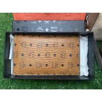 ราคา กระเป๋าใส่พาสปอตmcmแท้ (23600319227)