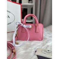 ราคา Prada mini box top handle ขนาดน่ารักมาก 6” (29574664205)