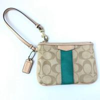 ราคา [Used] กระเป๋าคล้องมือ Coach Wristlet ของแท้ มือสอง (7315933921)