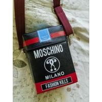 ราคา moschino กระเป๋า​สะพายเฉียง (24981210630)