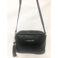 ราคา กระเป๋ามือสอง LANCASTER หนังแท้สีดำ อะไหล่ทอง ขนาด 7 นิ้วครึ่ง พร้อมส่ง (28656256467)