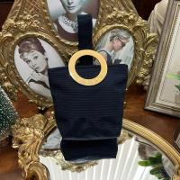ราคา Celine Vintage Ring Logo Mini Charm Bag มือสองของแท้ (27769329168)