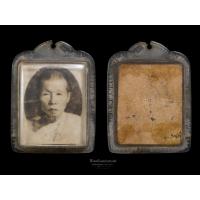 ราคา รูปถ่ายรุ่นแรก หลวงพ่อแดง วัดหนองแฟบ จ.ชลบุรี หลังจาร (26267867072)