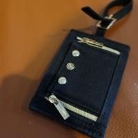ราคา YSL Saint Laurent Name tag (6032431552)