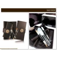 ราคา Luara Mercier Luxe Travel Brush Limited Edition เซ็ทแปรงแต่งหน้า 5 ชิ้น พร้อมกระเป๋า จาก Laura Mercier สินค้าใหม่ ของแท้ (29285878276)