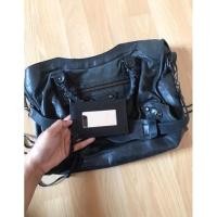 ราคา กระเป๋า Balenciaga สีดำ (6054675711)
