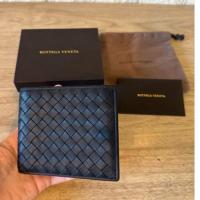 ราคา กระเป๋าสตางค์ ใบสั้น Bottega Veneta ของแท้ 100% ของใหม่ รุ่นหนังแกะ (13902291577)