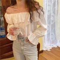 ราคา เสื้อปาดไหล่แขนยาวสีขาว แต่งระบายฉลุดอกไม้ (3369056620)