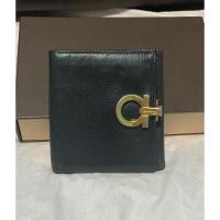 ราคา กระเป๋าสตางค์ใบสั้น2พับ ferragamo แท้ มือสอง (19885848222)