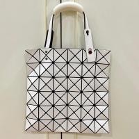 ราคา ♞,♘,,กระเป๋า BAO BAO ISSEY MIYAKE 6x6 มือสอง แท้ % ออกช้อปญี่ปุ่น eyru XXFF (26184856427)