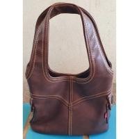 ราคา กระเป๋าแบรนด์แท้ หนังแท้ Levi's สินค้ามือ2 สภาพดี95%++ ไม่มีตำหนิ ขนาด ฐ8" ก4" ส6.5" (7451795135)