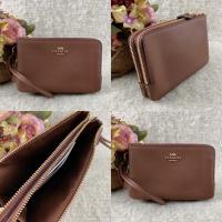 ราคา USED LIKE NEW COACH #F87590 DOUBLE ZIP WRISTLET สี : SADDLE ของแท้ outlet USA สภาพนางฟ้า (15781224709)