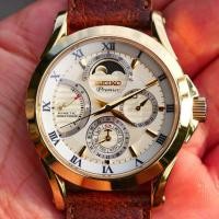 ราคา Seiko Premier Kinetic MoonPhase เรือนทอง สายหนัง มือสอง มีกล่องใบ fullset แถมสายหนังสั่งตัด (20343912708)