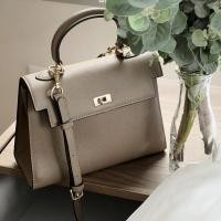 ราคา กระเป๋ามือสอง หนังแท้ % สภาพดี (12295114619)