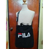 ราคา FILA กระเป๋าสะพายข้าง (มือสองของแท้) (24911243858)
