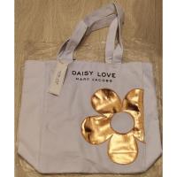 ราคา Marc Jacobs Daisy Love Tote Bag (23156532303)