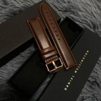 ราคา สายนาฬิกาสายหนัง dwแท้100% พร้อมส่งจ้่าา (4371099382)