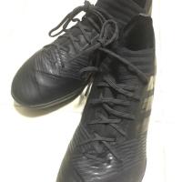 ราคา รองเท้าฟุตบอล 100ปุ่ม สำหรับหญ้าเทียม (897598764)