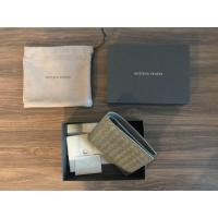 ราคา โปร 9.9 ลดราคา ใช้โค้ดเหลือ 8999 เท่านั้น !!!!! (100% Authentic from UK) Bottega Veneta Wallet (Bi-fold wallet) (11103543729)