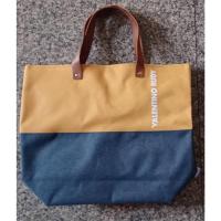 ราคา [พร้อมส่ง] กระเป๋า Valentino Rudy Two Tone Bag - สีกรม-เหลือง สายกระเป๋าหนังเทียม (24412624971)