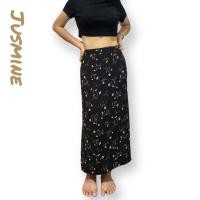 ราคา กระโปรงลายดอก ผ้าชีฟอง ข้างหน้าเปิดได้ เอวยืดหลัง (19976040383)