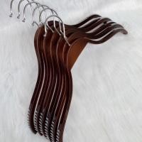 ราคา Double.thai ไม้แขวนเสื้อไม้ซาร่า (12ชิ้น) สีน้ำตาล Y-03 (14689589004)