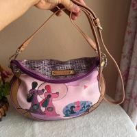 ราคา SONOVI แท้ ครอสบอดี้ทรงเก๋มาก งานหนังแท้ผสมแคนวาส ซับในสะอาดสายยาวเทียบร่องรอยใช้งานมือสองทั่วไป ฐ 11.5x10 นิ้ว 550 บาท (26185357803)