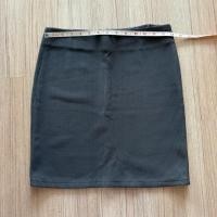 ราคา กระโปรงทำงานมือสองสภาพดี กระโปรงสั้นเข้าเอวผ้าร่อง สวยสุภาพ สีเทาเข้ม มีผ่าหลัง (28682861638)