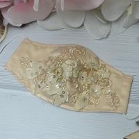 ราคา แมส แมสผ้าไหมดัชเชต ปักลูกไม้ดอกลอย ปักเลื่อม แมสปิดปาก แมสปิดจมูก ผ้าปิดจมูก ผ้าปิดปาก mask กรอง3ชั้น มีช่องสอดแผ่นกรอง (9885630584)