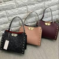 ราคา Charles & Keith Bag (Outlet) กระเป๋าแบรนด์เนม (1068155738)