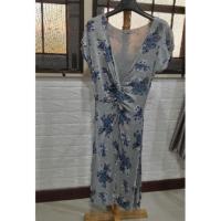 ราคา เดรสยาวสีเทาลายดอก แบรนด์ XACT ไซส์ S (7615328289)